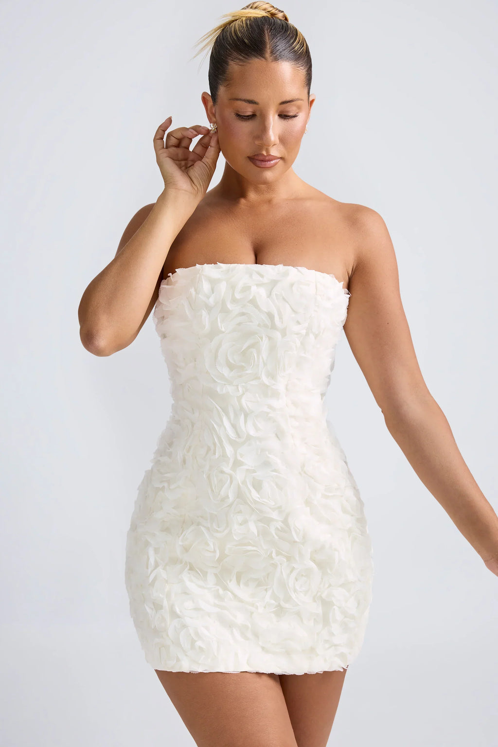 Floral-Appliqu¨¦ Bandeau A-Line Mini Dress in White